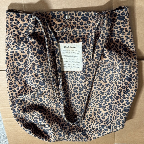 C'est La Vie Leopard Print Tote Bag - Picture 2 of 14